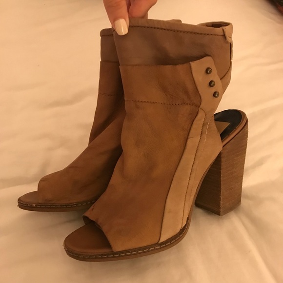 Dolce Vita Niki open toe booties - Picture 3 of 4